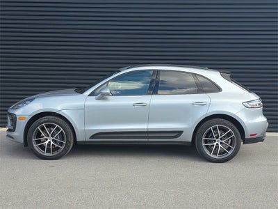 2025 Porsche Macan Base