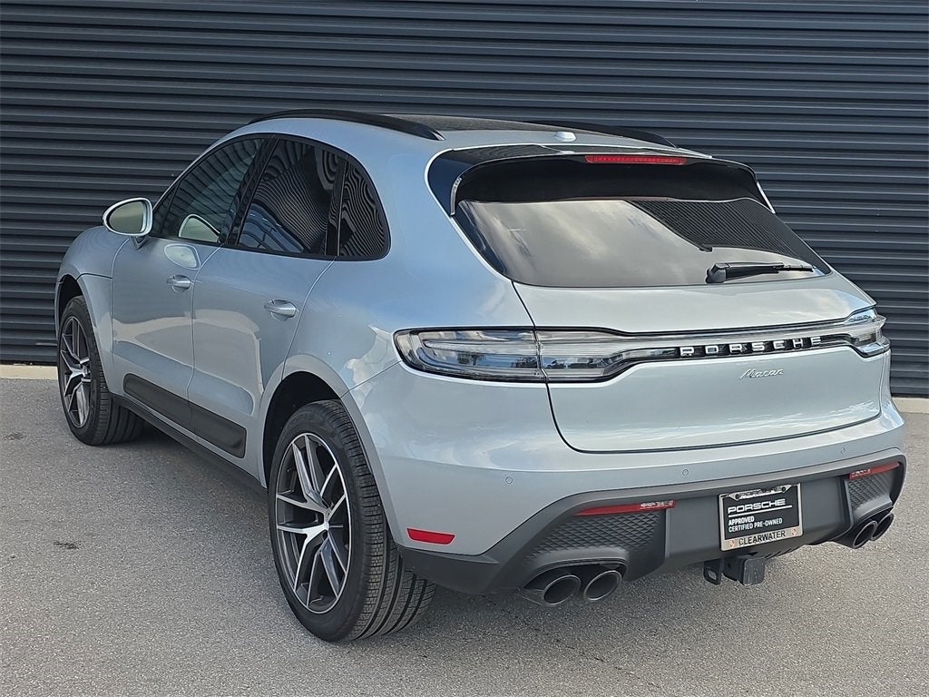 2025 Porsche Macan Base