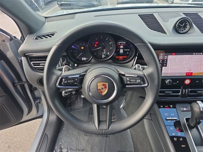 2025 Porsche Macan Base