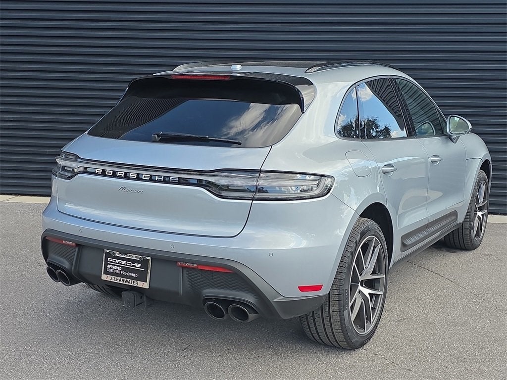 2025 Porsche Macan Base