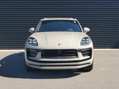2025 Porsche Macan Base