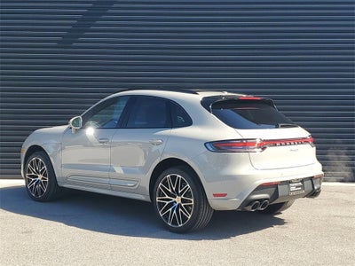 2025 Porsche Macan Base