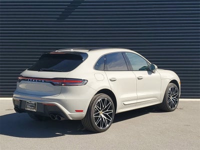 2025 Porsche Macan Base