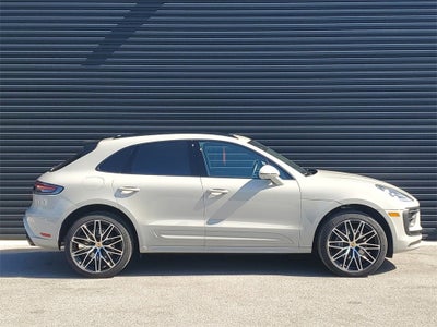 2025 Porsche Macan Base