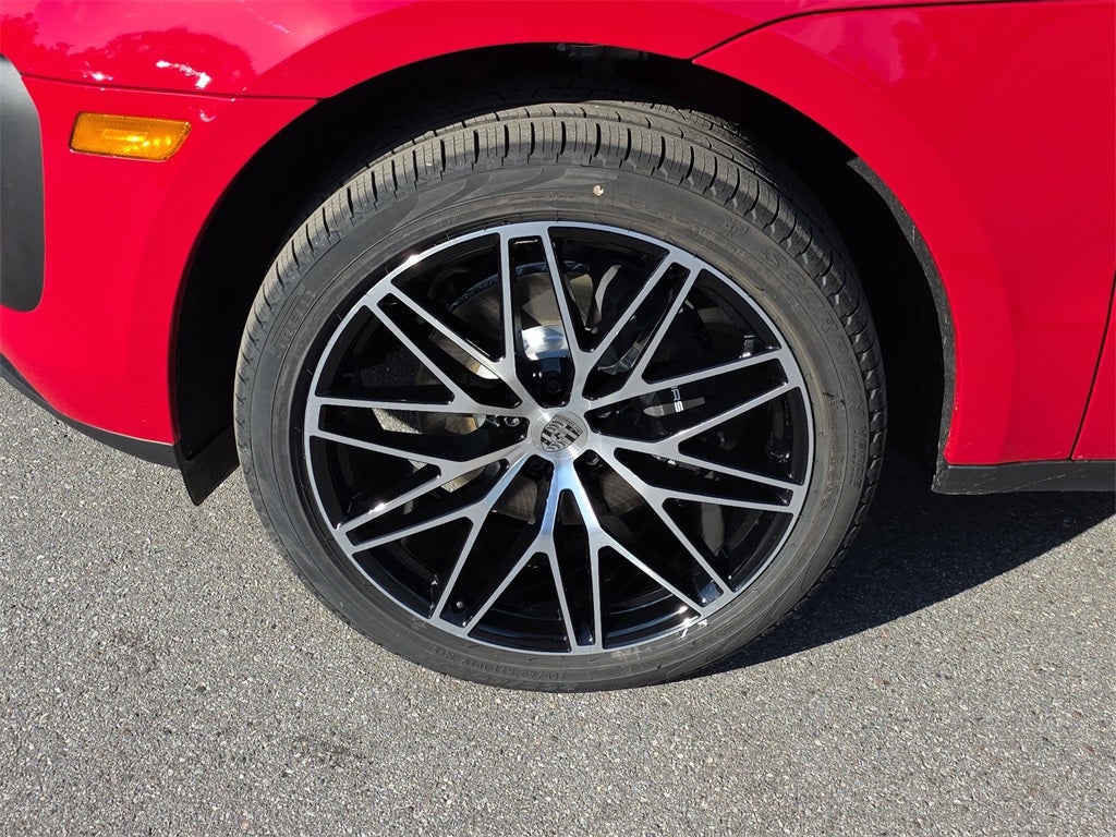 2026 Porsche Macan Base