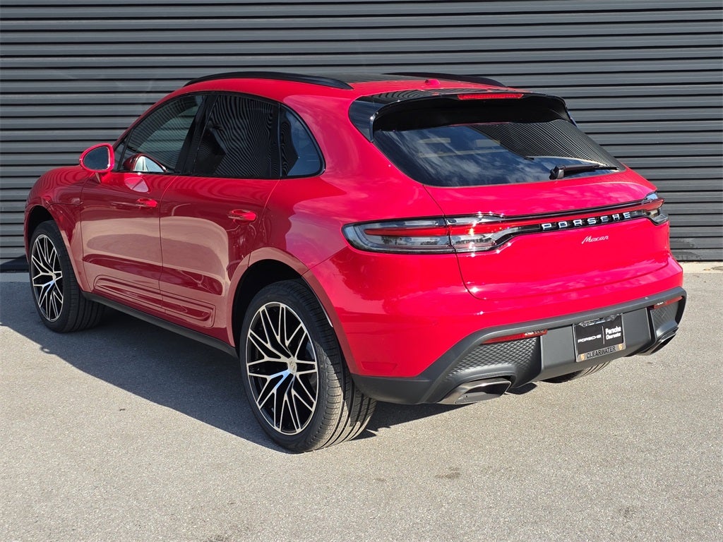 2026 Porsche Macan Base