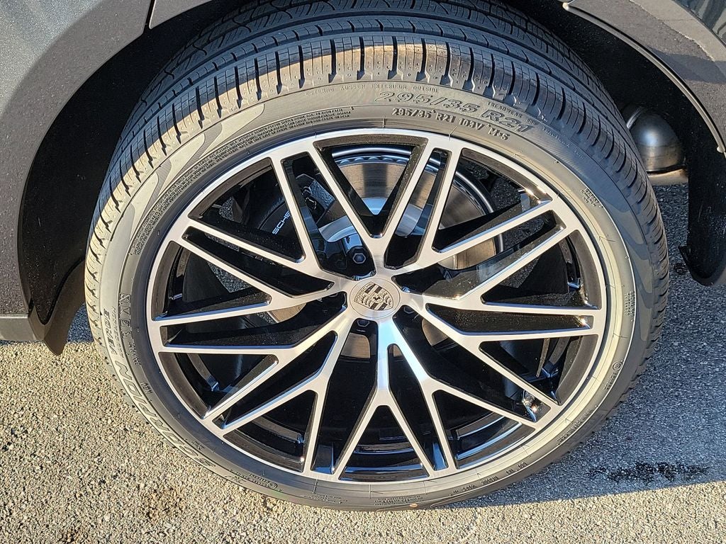 2026 Porsche Macan Base