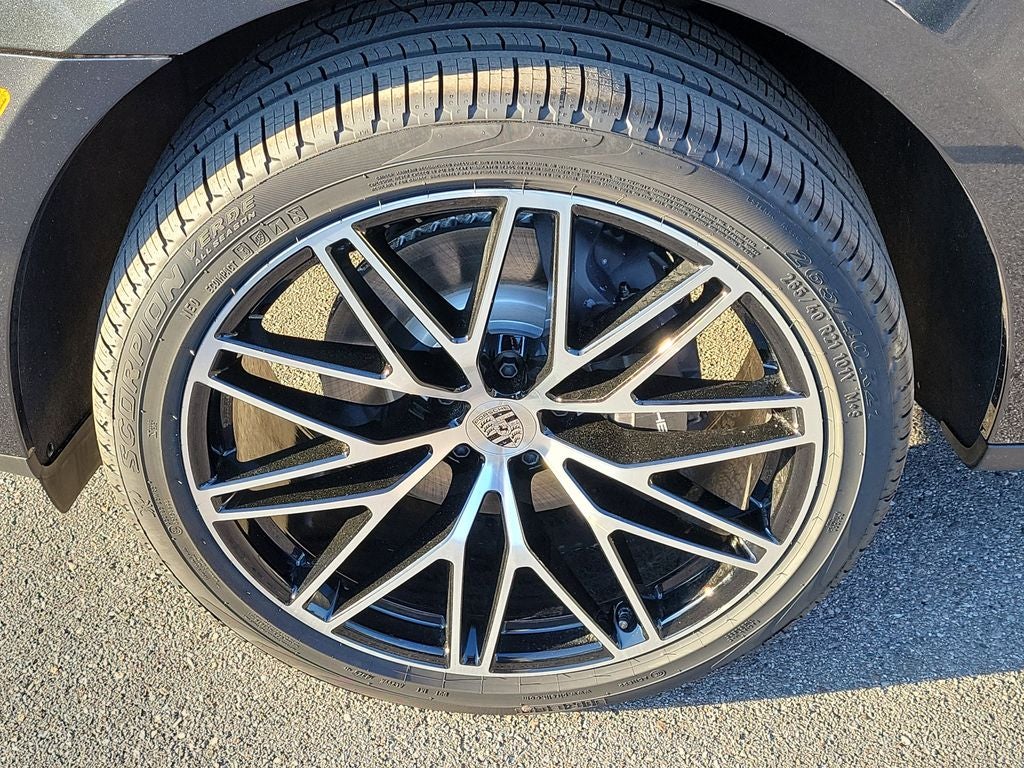 2026 Porsche Macan Base