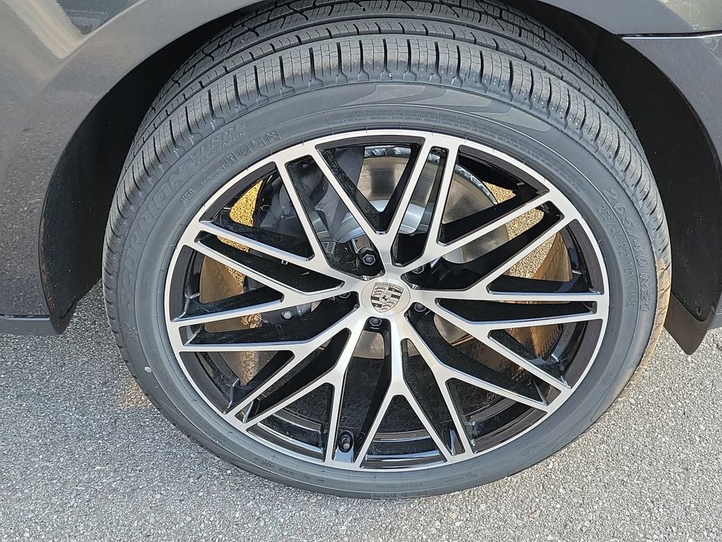 2026 Porsche Macan Base