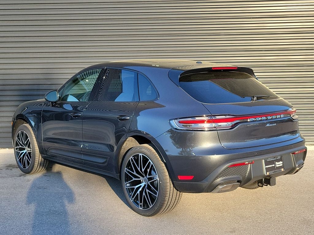2026 Porsche Macan Base
