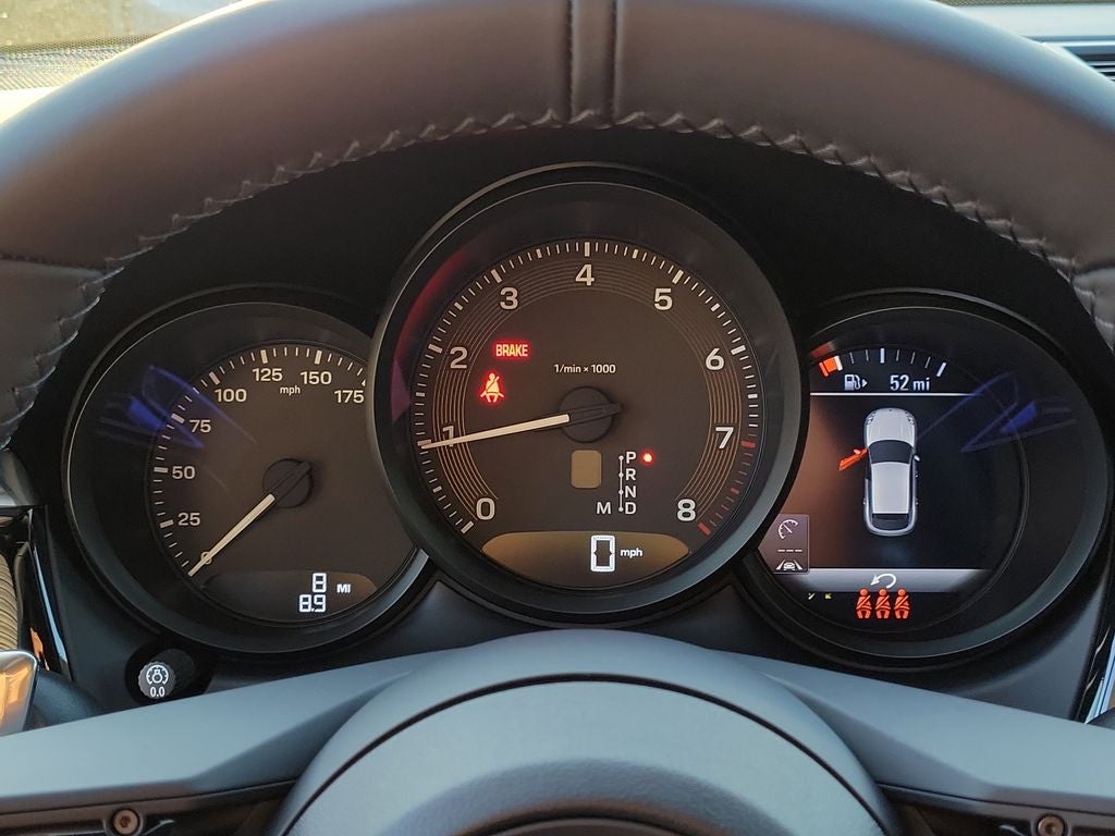 2026 Porsche Macan Base