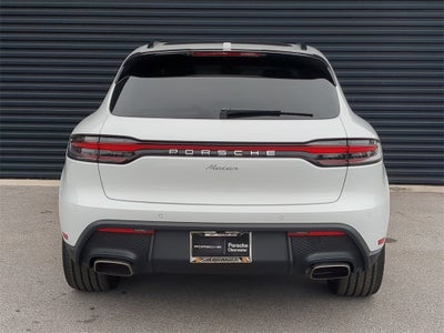2026 Porsche Macan Base