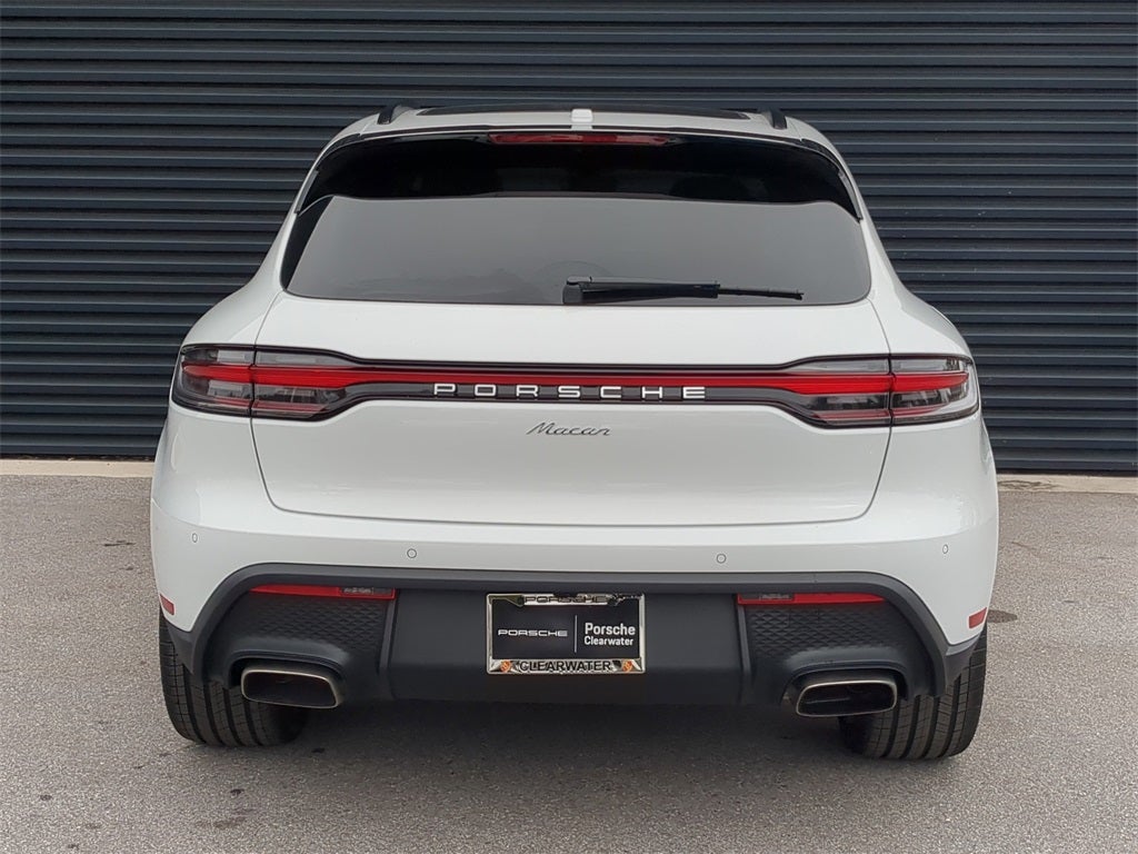 2026 Porsche Macan Base