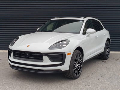 2026 Porsche Macan Base