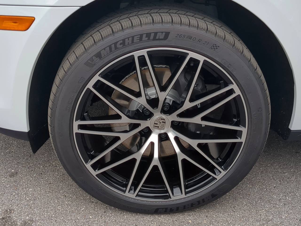 2026 Porsche Macan Base