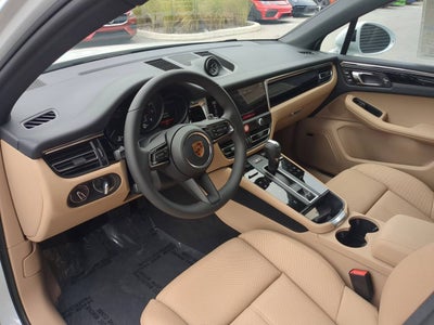 2026 Porsche Macan Base