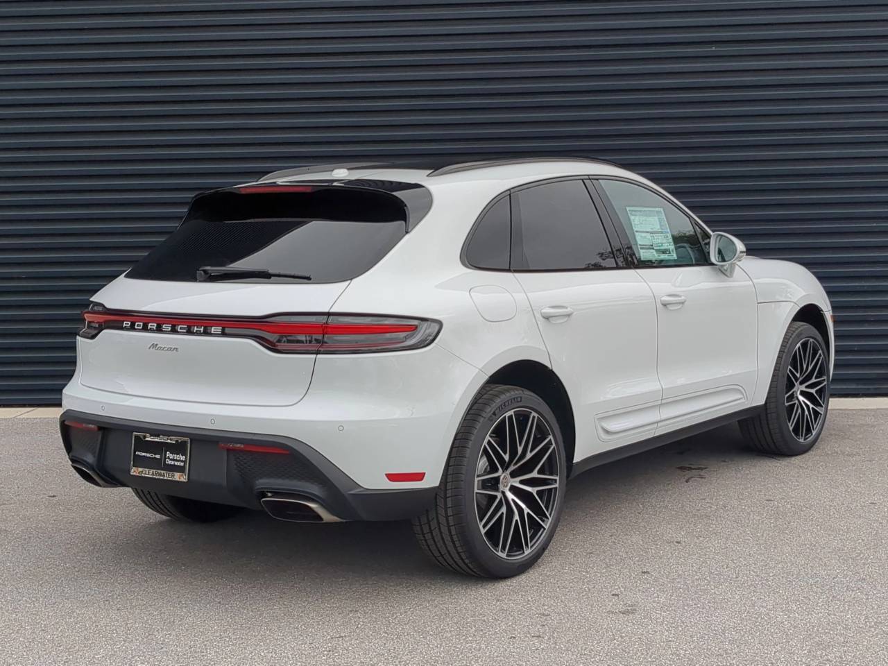 2026 Porsche Macan Base