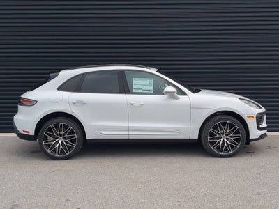 2026 Porsche Macan Base