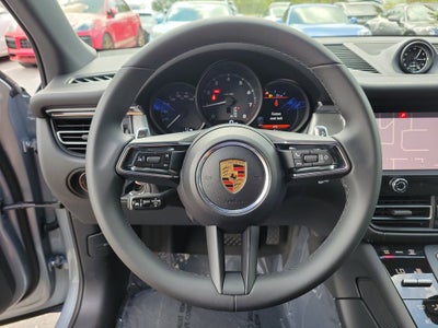 2026 Porsche Macan Base