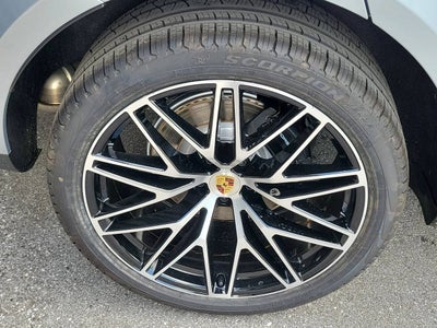 2026 Porsche Macan Base