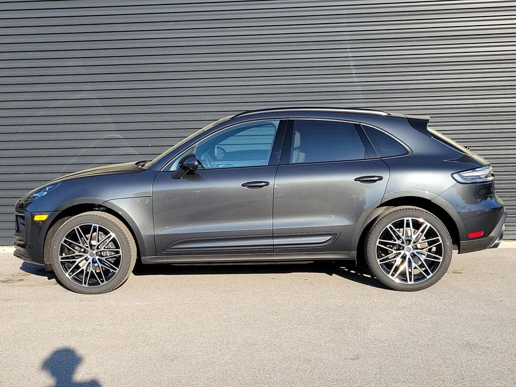 2026 Porsche Macan Base