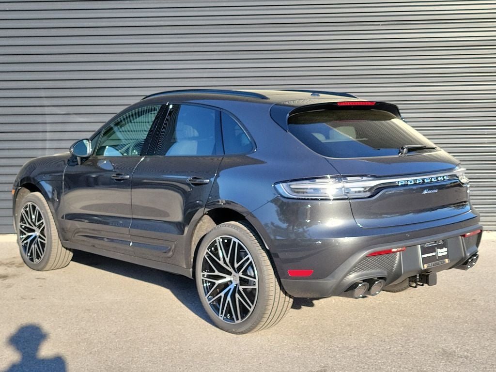 2026 Porsche Macan Base