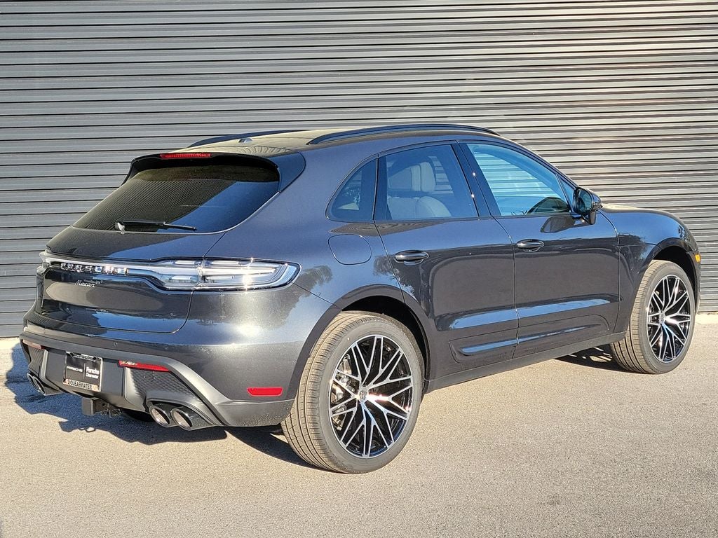 2026 Porsche Macan Base