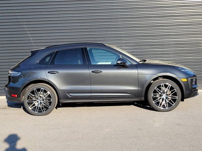 2026 Porsche Macan Base