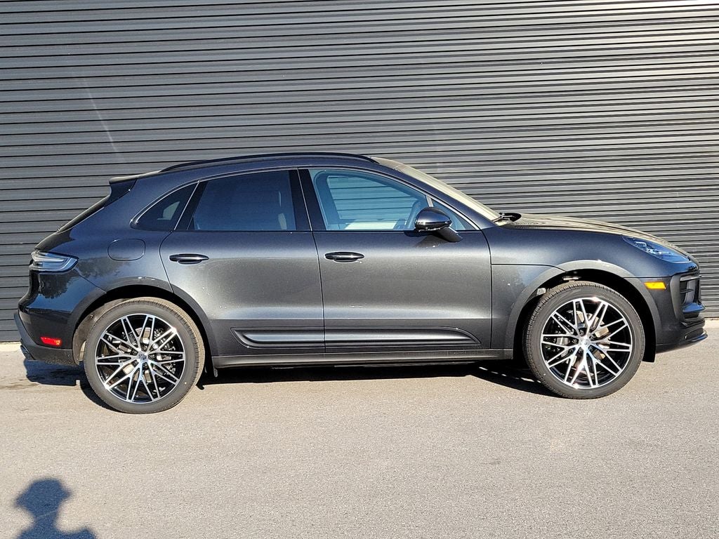 2026 Porsche Macan Base