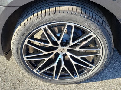 2026 Porsche Macan Base