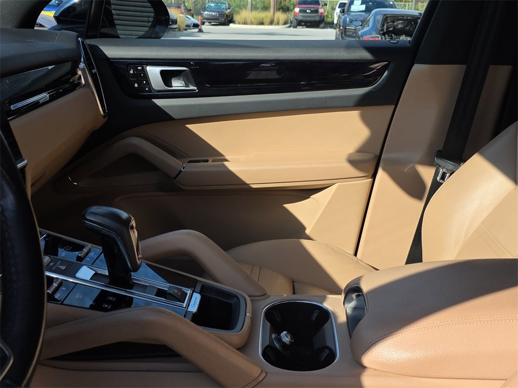 2020 Porsche Cayenne Base