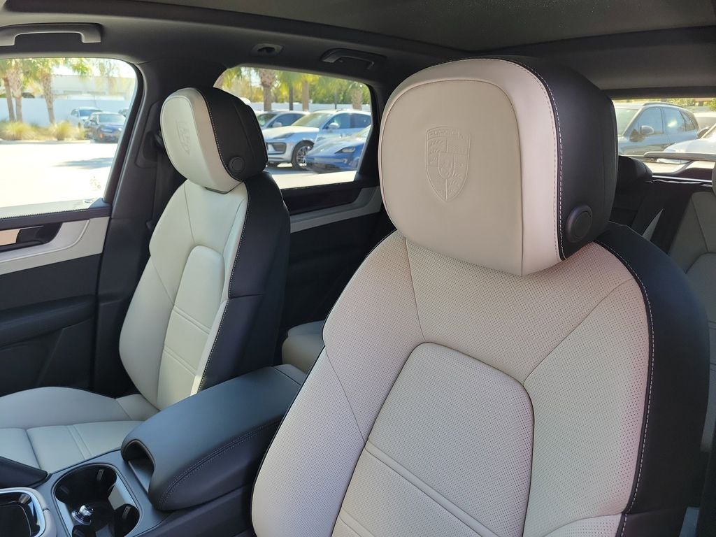 2026 Porsche Cayenne Base