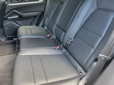 2025 Porsche Cayenne Base