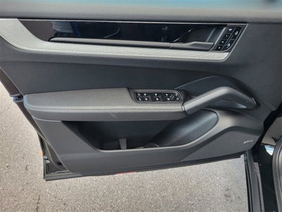 2025 Porsche Cayenne Base