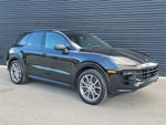 2025 Porsche Cayenne Base