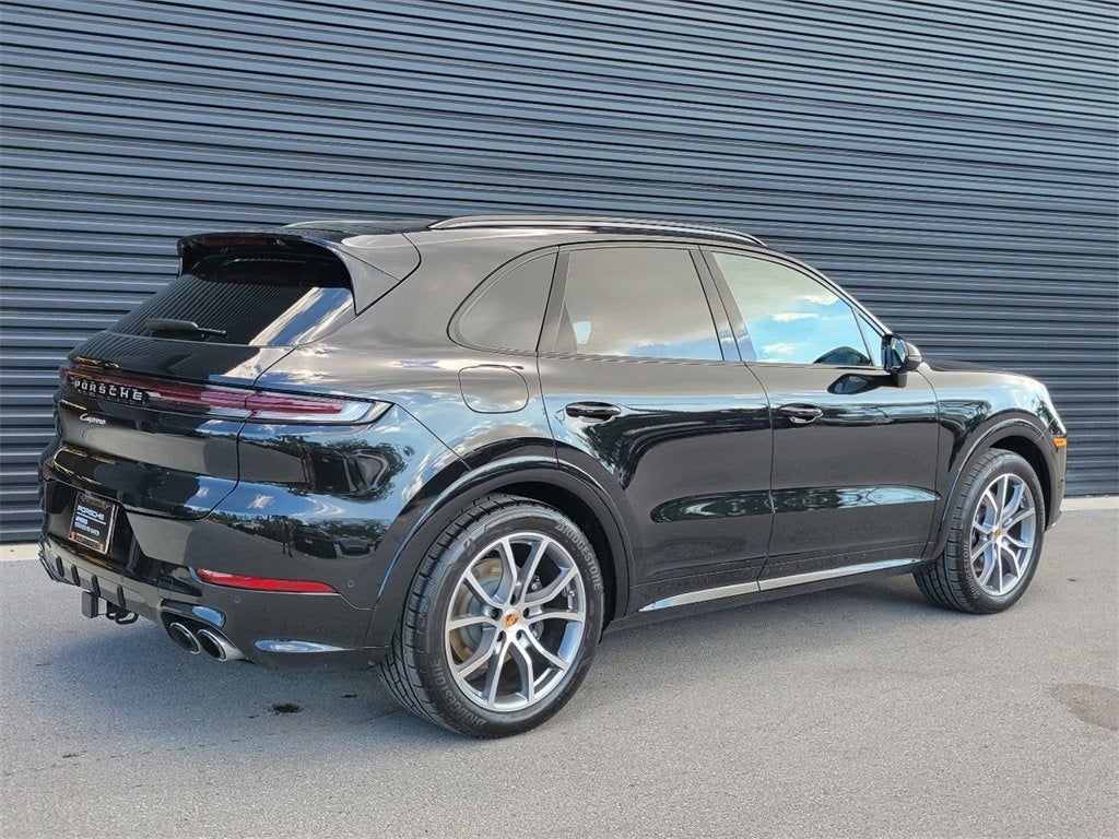 2025 Porsche Cayenne Base