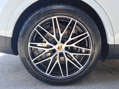 2025 Porsche Cayenne Base