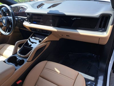 2025 Porsche Cayenne Base