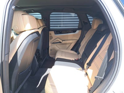 2025 Porsche Cayenne Base