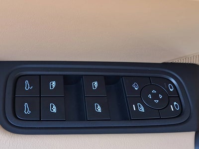 2025 Porsche Cayenne Base