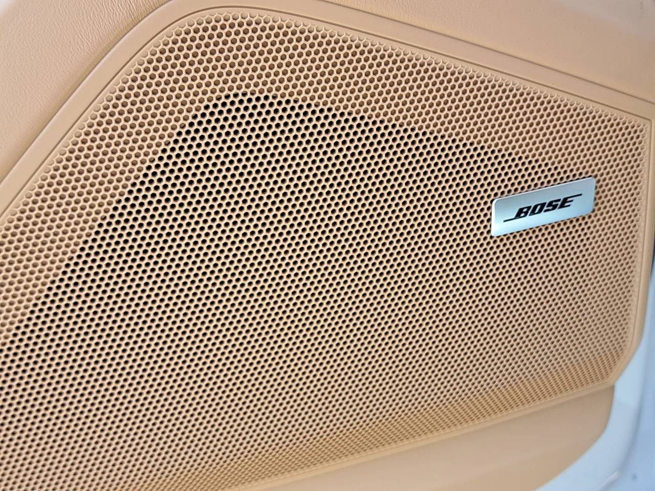 2025 Porsche Cayenne Base