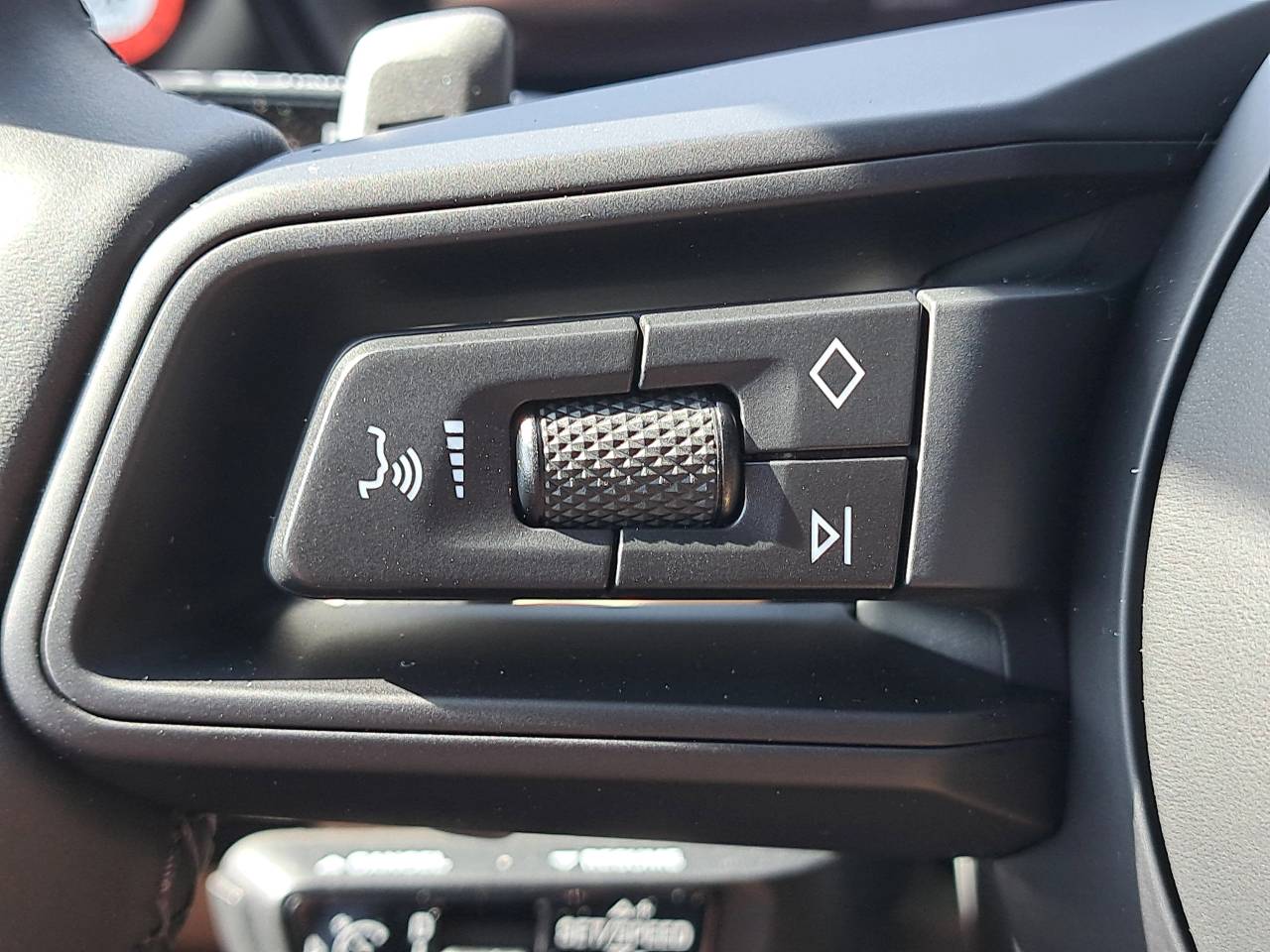 2025 Porsche Cayenne Base