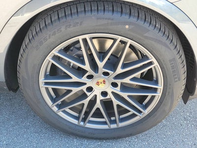 2026 Porsche Cayenne Base