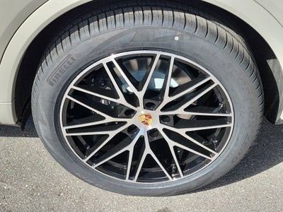 2026 Porsche Cayenne Base