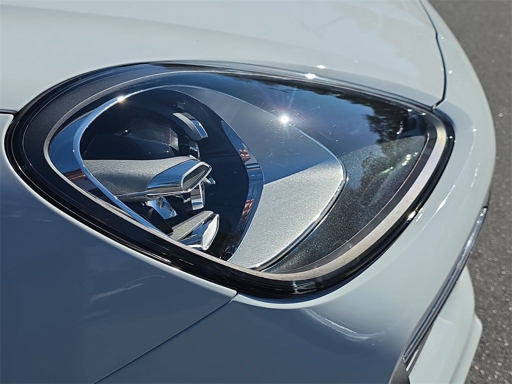 2023 Porsche Cayenne Base