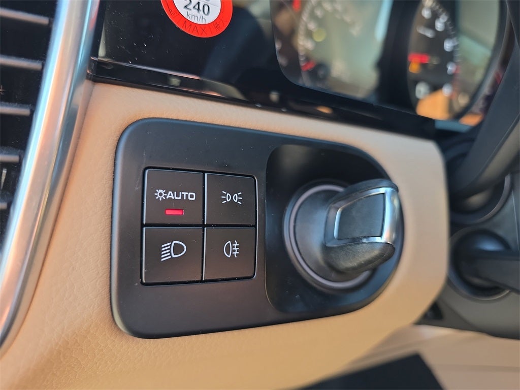 2023 Porsche Cayenne Base