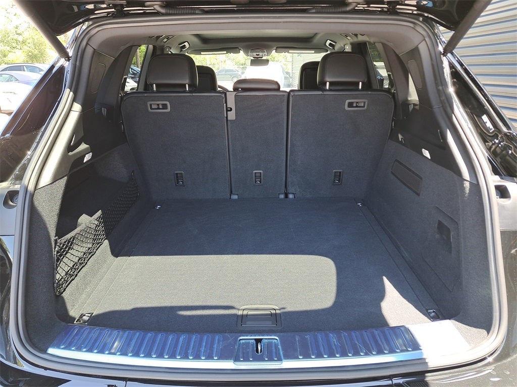 2025 Porsche Cayenne Base