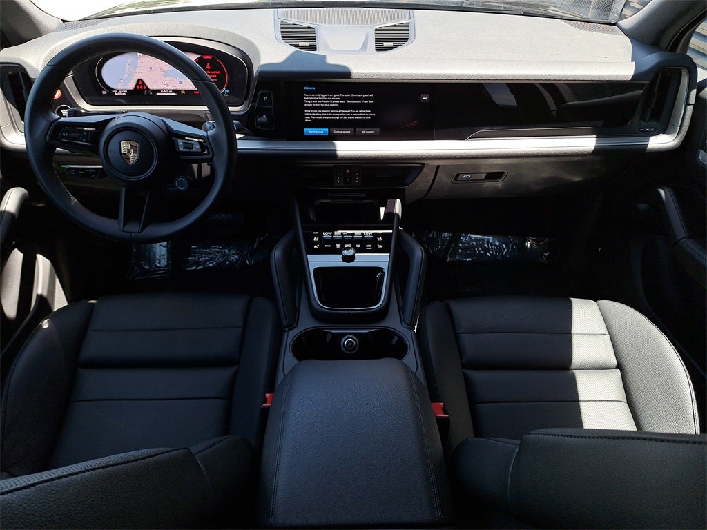 2025 Porsche Cayenne Base