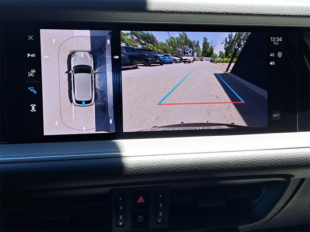 2025 Porsche Cayenne Base