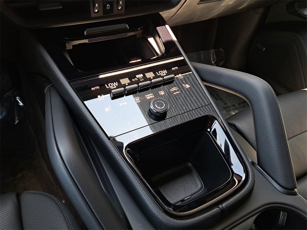 2025 Porsche Cayenne Base